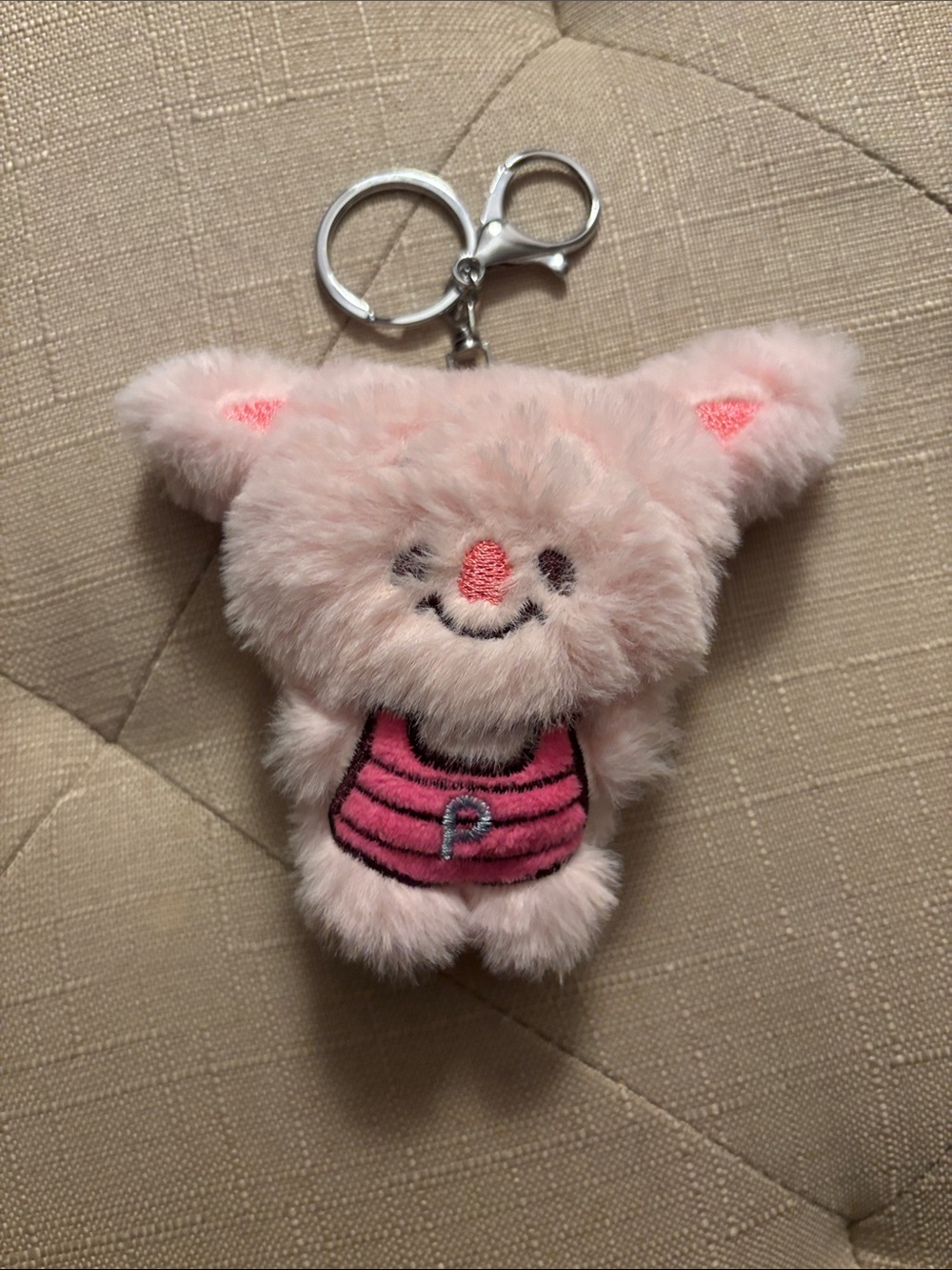Plush Pink Keychain Pet Toy - Cute Fluffy Small Pet Accessory